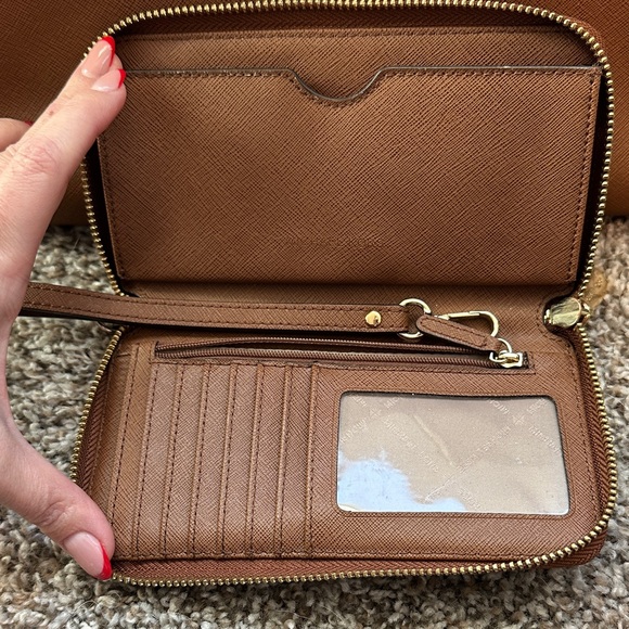 Michael Kors Chocolate Brown Tote and Wallet - Picture 3 of 6